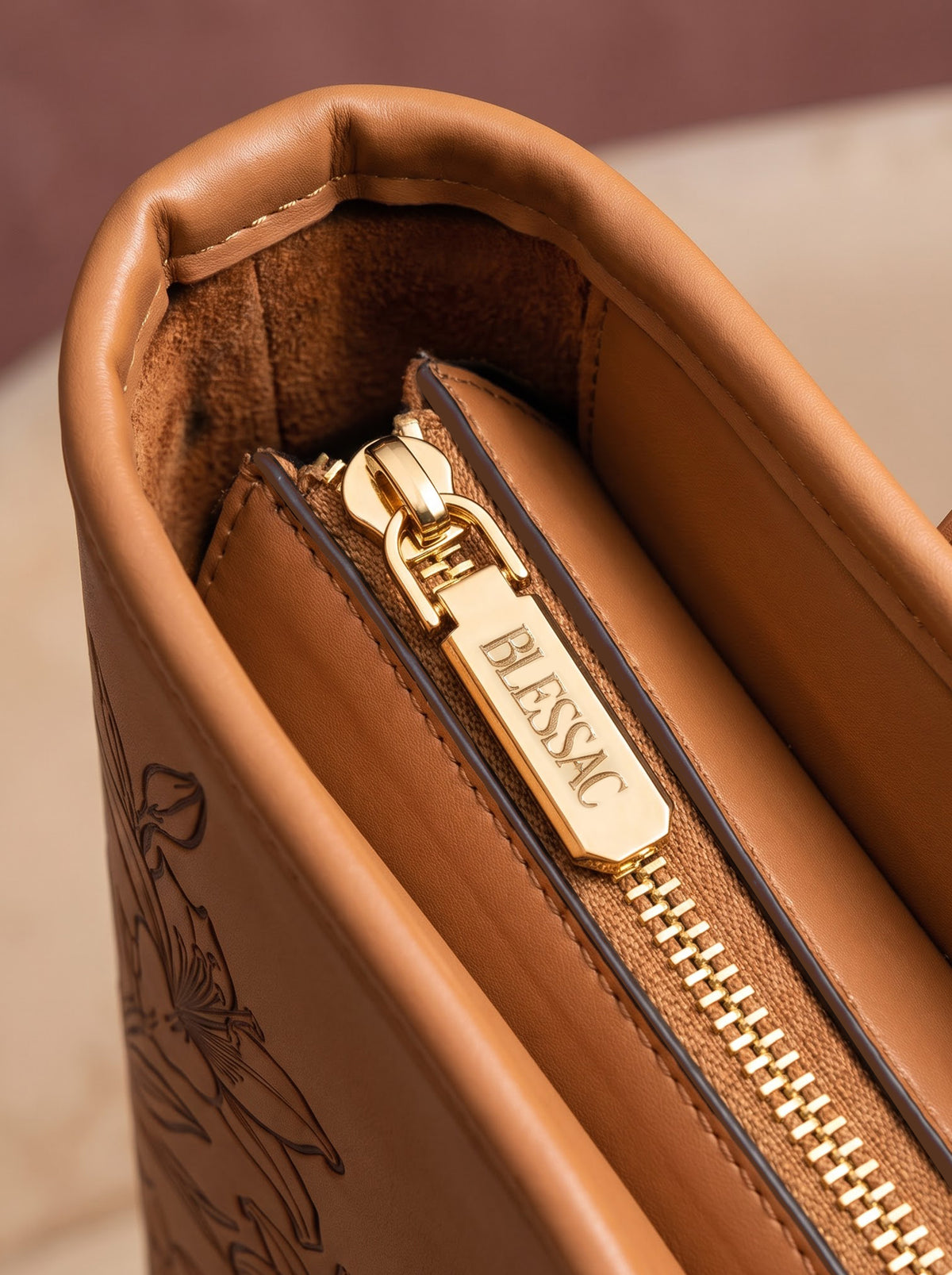 majestic-psalm-46-10-embossed-leather-tote-single